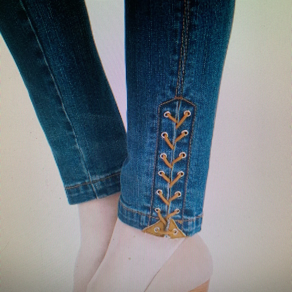 💕HP💕WHITE HOUSE BLACK MARKET SKIM JEANS 4 L NWT - Picture 3 of 6